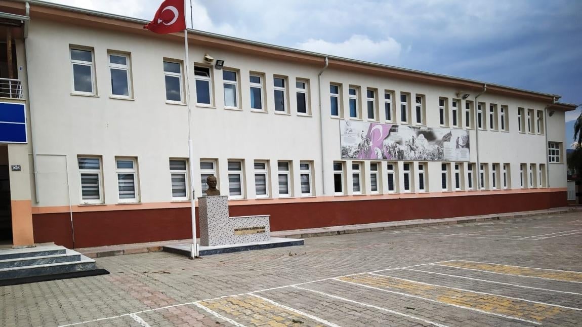 Cumhuriyet İlk/Ortaokulu Tarihçesi